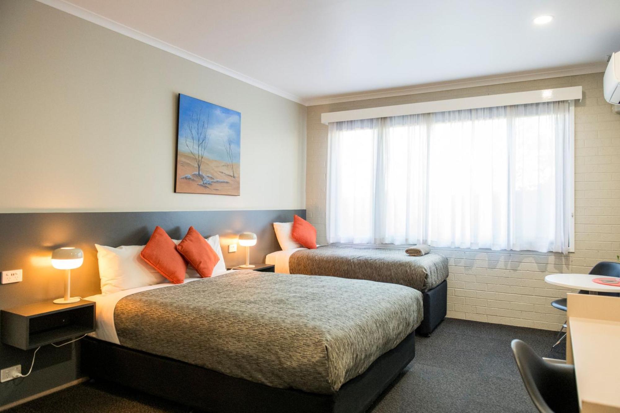 Central Deborah Motel Μπέντιγκο Εξωτερικό φωτογραφία