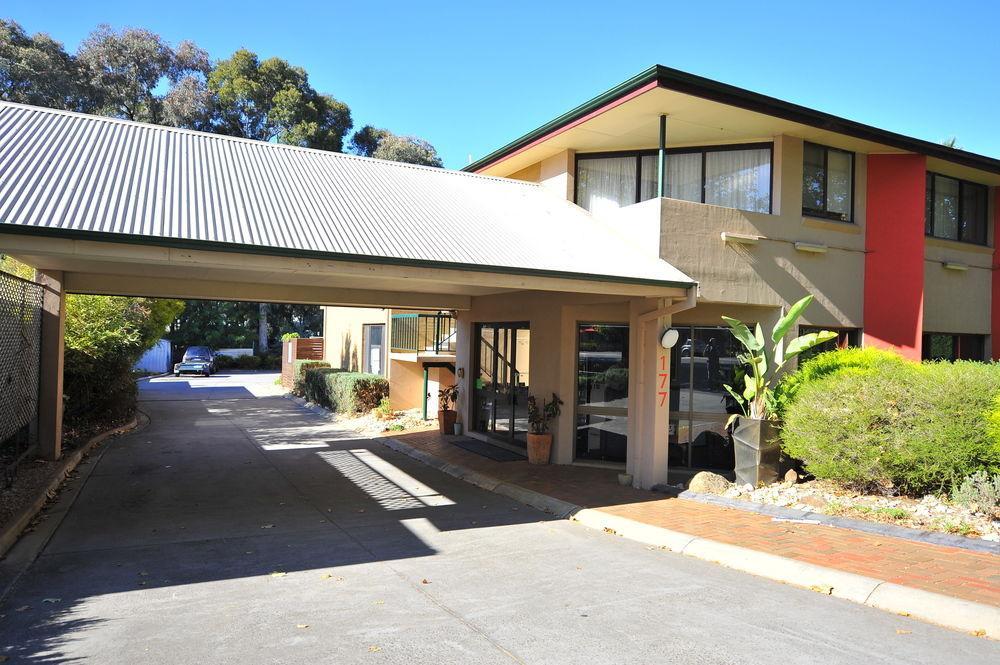 Central Deborah Motel Μπέντιγκο Εξωτερικό φωτογραφία